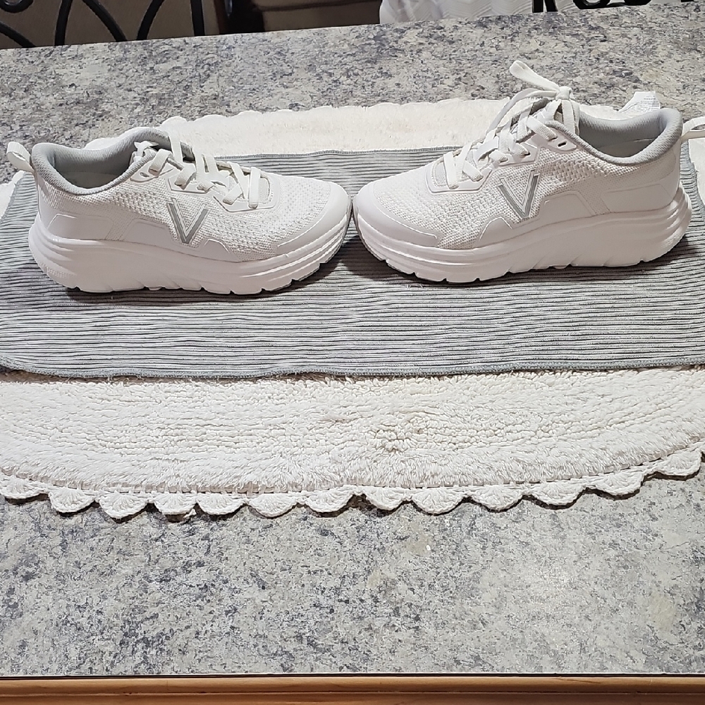 Vionic White Athletic Shoes - image 2